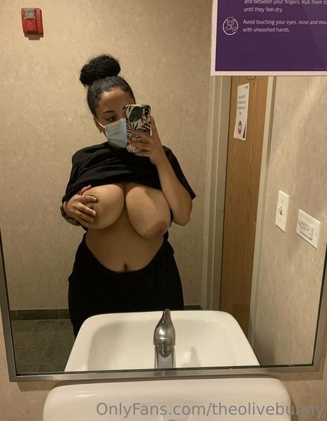 theolivebunny xxx model galleries