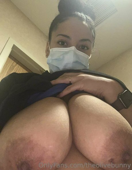 theolivebunny naked pornstar photos