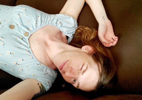 modestlytoasted free sex star pics