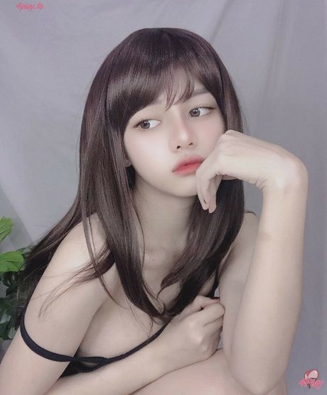 Violet Airis free pornstar photo