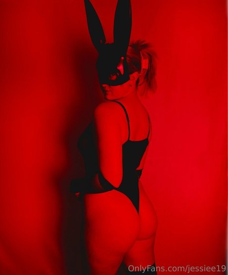 jessiee19 sexy model gallery