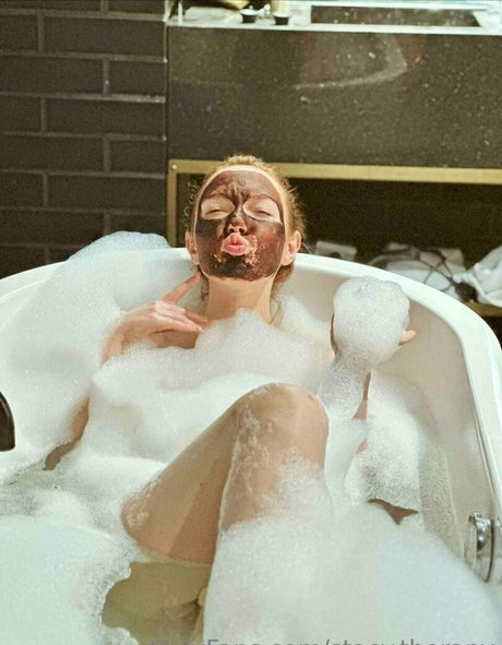 stacy therapy Profile pic