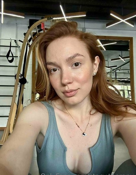 girlfriend onlyfans erotic images