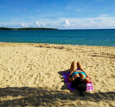 Cestvrai model free photo