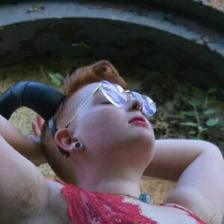 sluttubus star picture