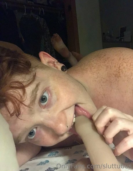 sluttubus hot actress picture