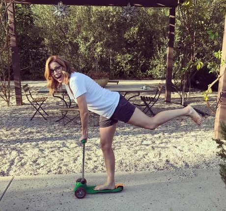 Jenna Fischer model nice photos