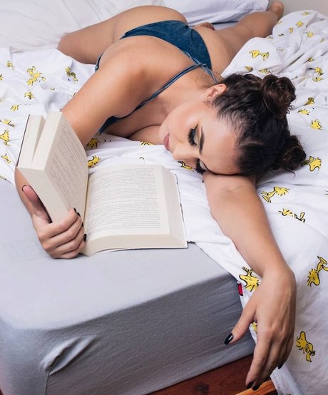 Rafaela Moreira perfect star archive