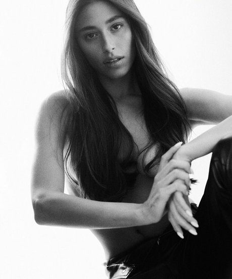 Avital Shwartz sexy pornstar pics