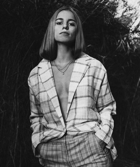 Daniela Karli xxx model image