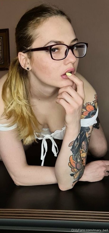 Mary Bell pornographic star picture