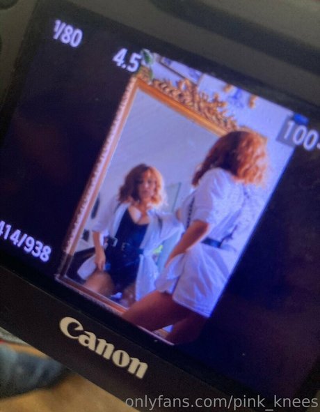 pink knees model hd images