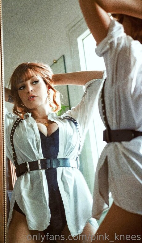 pink knees star best photo