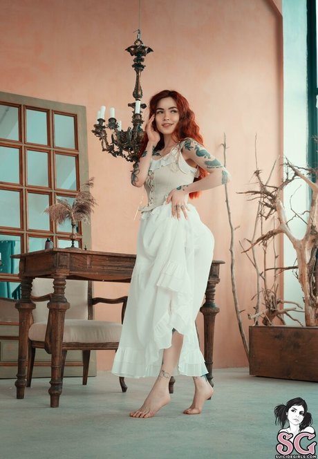 Alenagzhel model top photo