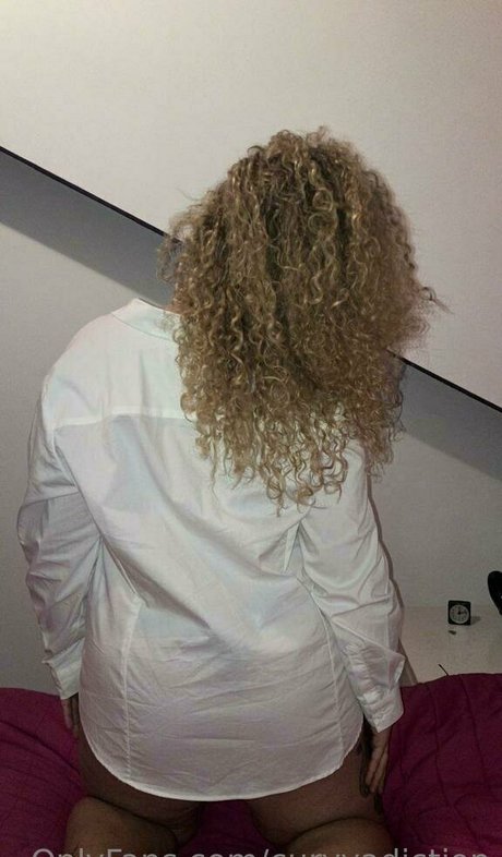 curvyadiction star art picture