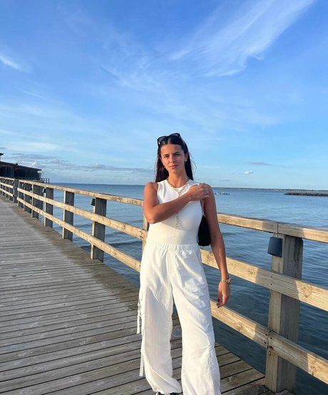 wife milf onlyfans pornographic picture