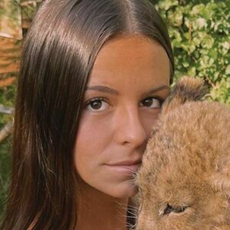 Constanza Cerundolo art star images