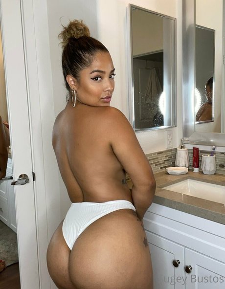 Sugey Portillo model nice galleries