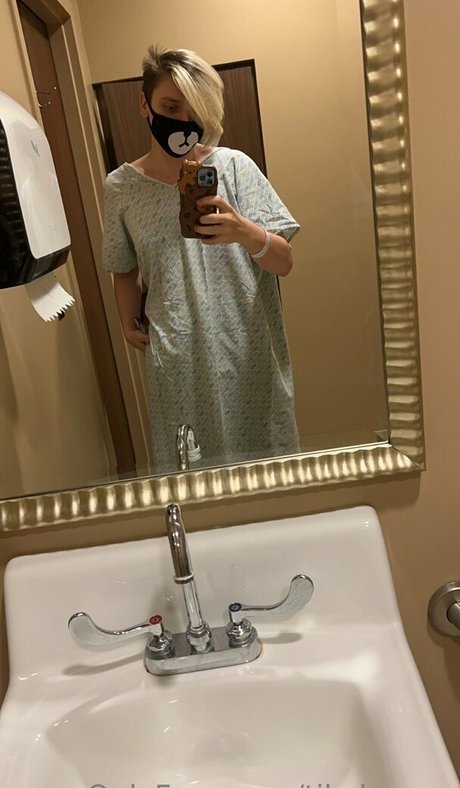 tikalovexo model naked img