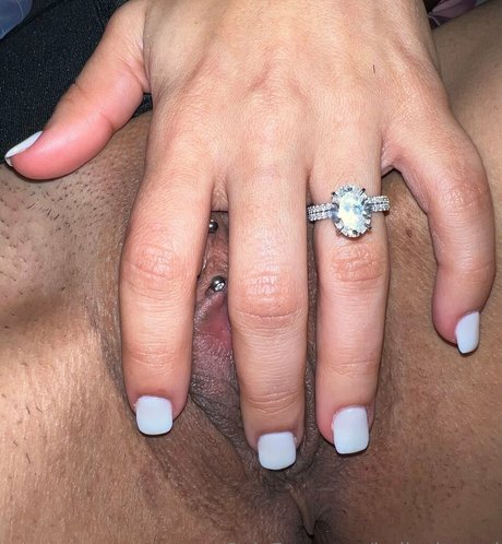 indiyahpearl model adult pictures