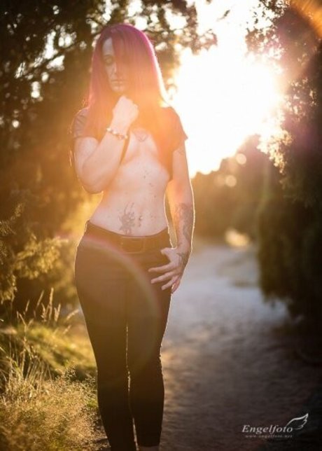 son ia belle sexy model pictures