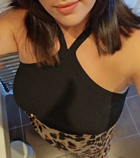 Funmumelf87 model hot pics