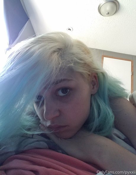 pyxxii erotic actress img