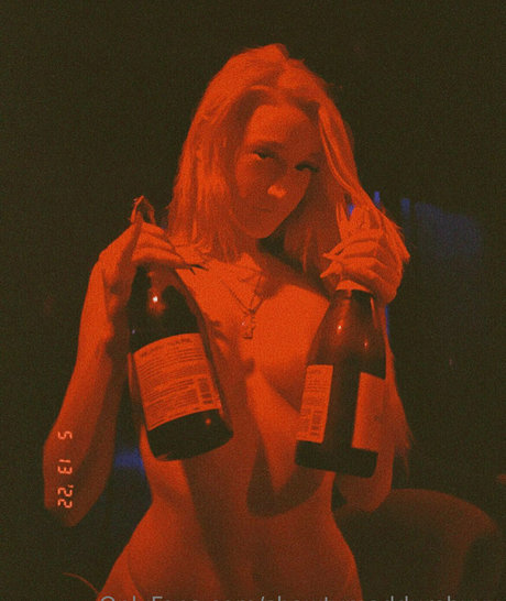 shawtymaddumbxxx model nudes image