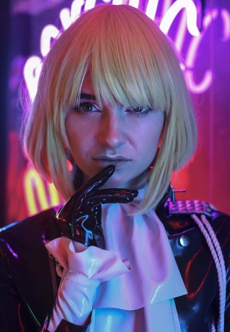 freepoisonne pretty pornstar gallery