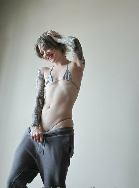 freepoisonne free actress archive