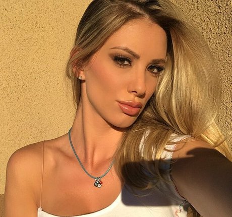 Savannahjean14 model nudes pics