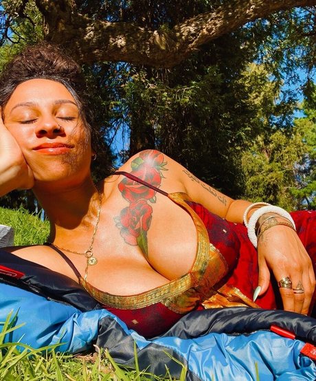 Jahkara Smith star erotic photo