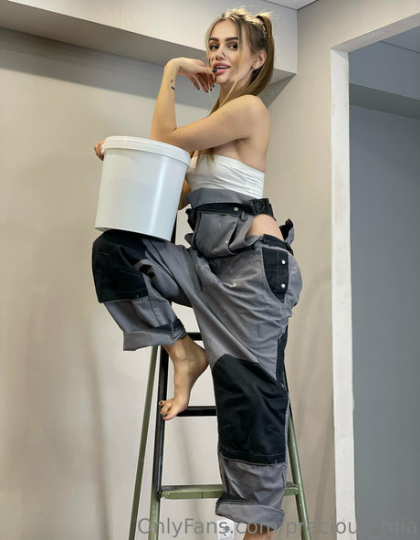 czech milf onlyfans adult image