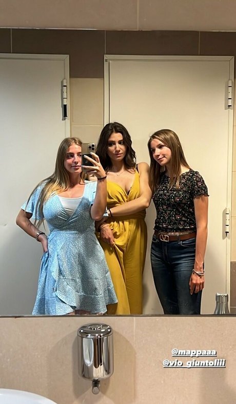 Francesca Salerno high quality model photos