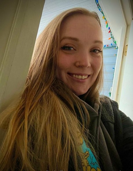 curvycutiexo star hd pictures