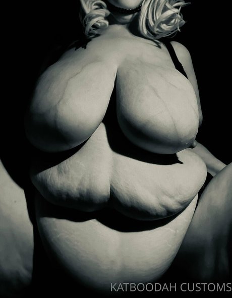 Godmama io erotic model img