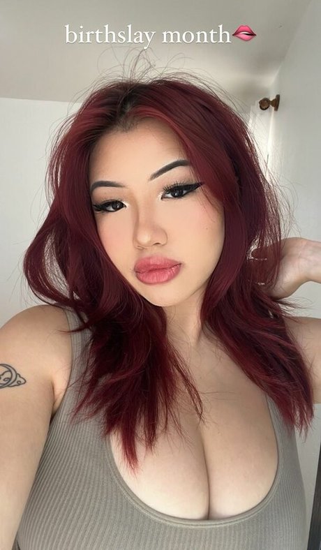 fishsowce model nude archive