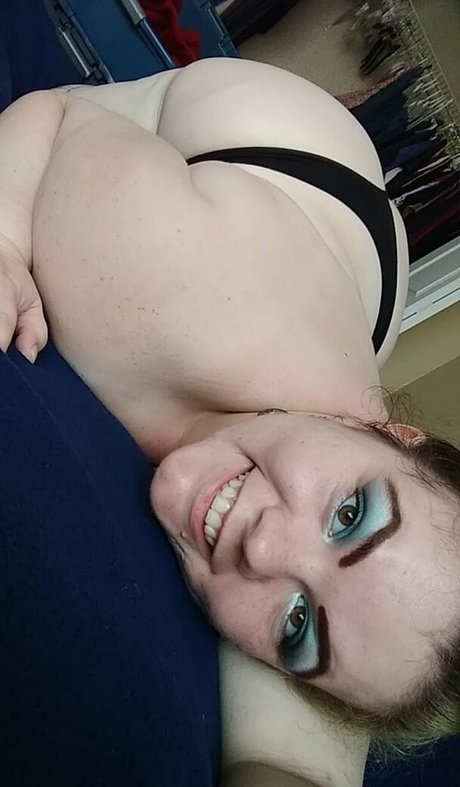 carsonthick naked model image