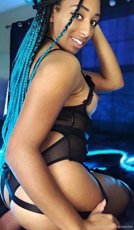 meowster porn model archive