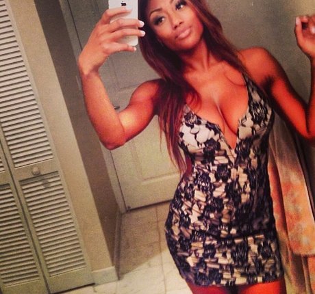 Vivi Panamera porn model picture