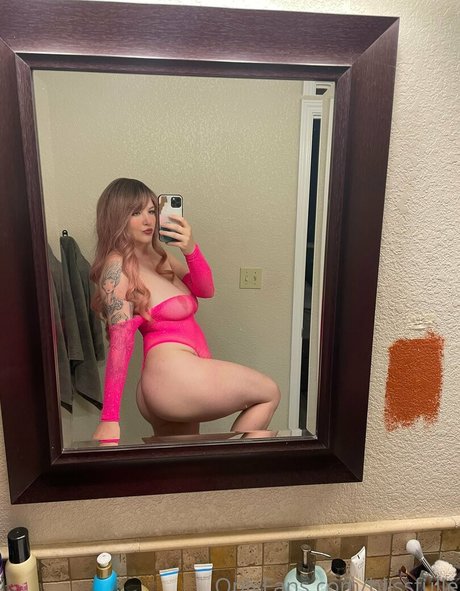 blissfulle erotic model pictures