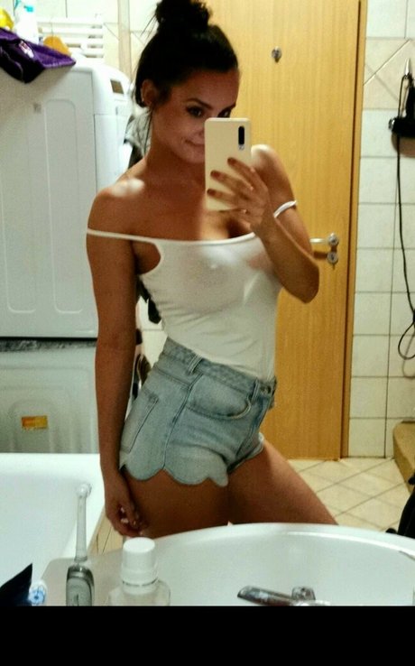 Baranyai Lanyok pornstar nudes images