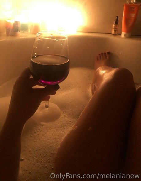 melanianew high quality actress galleries