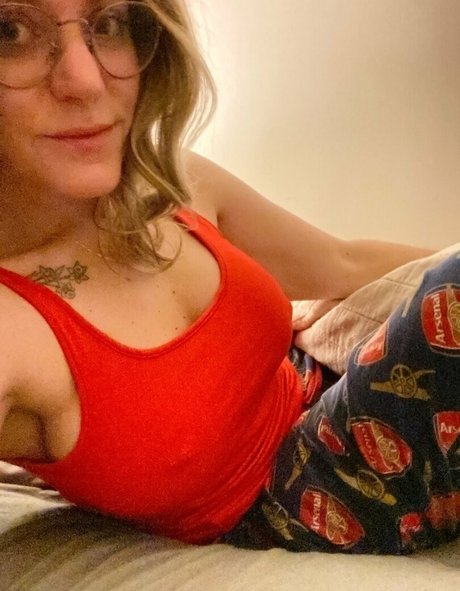 mrsredwood adult actress photos