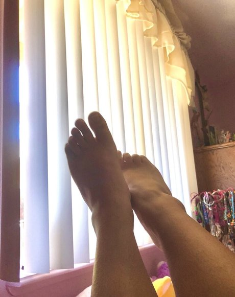 benadryldreams model exclusive archive