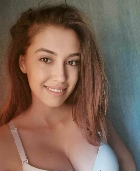 meryconlae beautiful star image