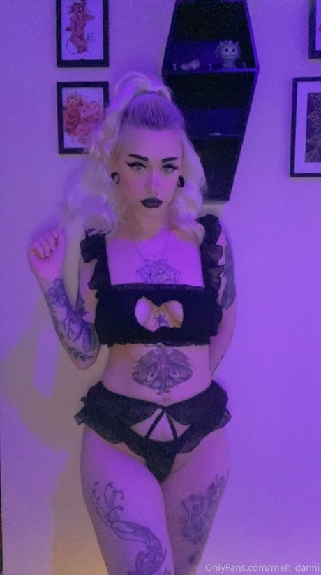 meh danni pornstar naked gallery