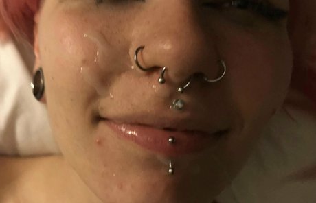 lizzylovesick model xxx image