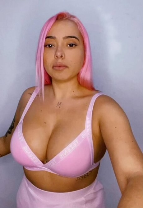 yourfavlambo model adult pictures