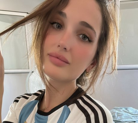 annie sports adult model photo